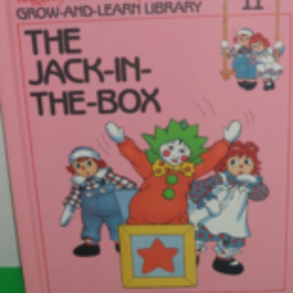 Raggedy Ann & Andy The Jack In The Box Book 1988